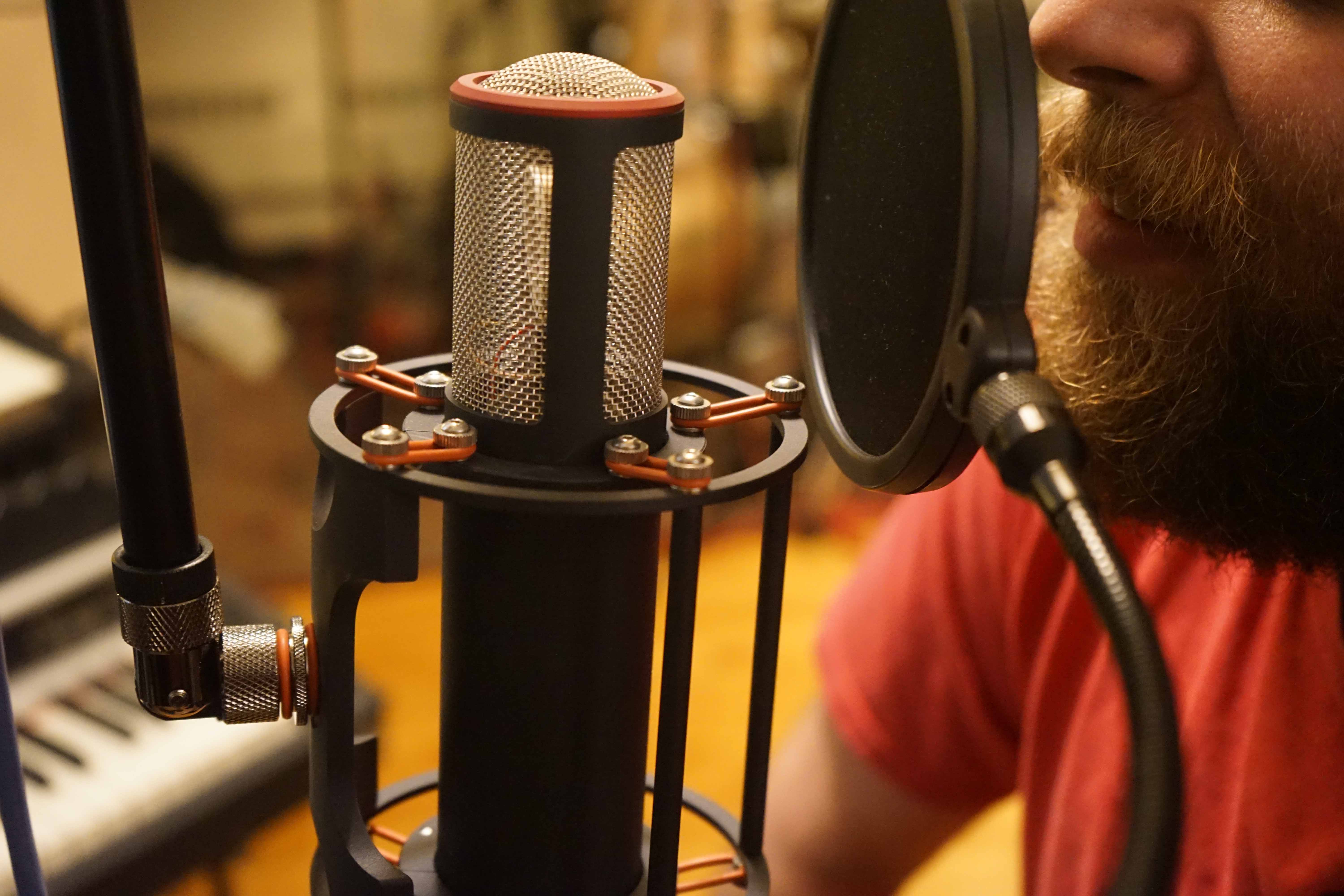 Mic placement with a pop filter