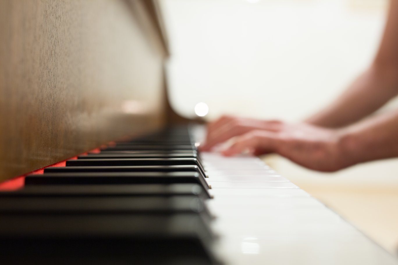 How to Create Strong Melodies-featured.jpg