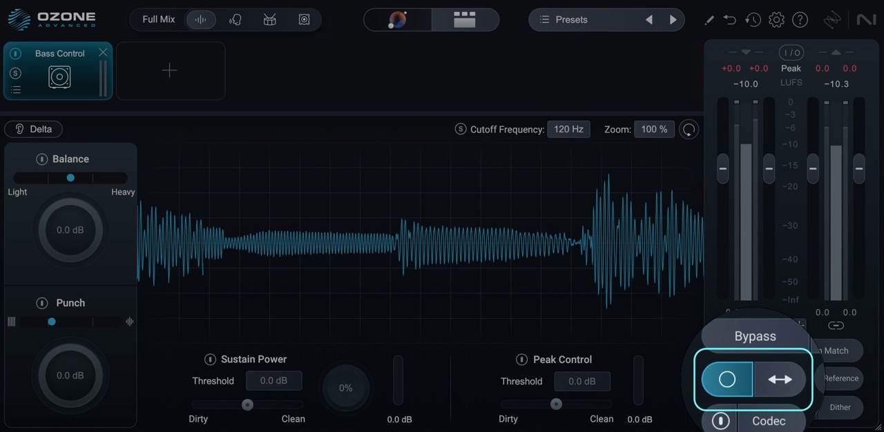 06 ozone-12-checking-in-mono.jpeg