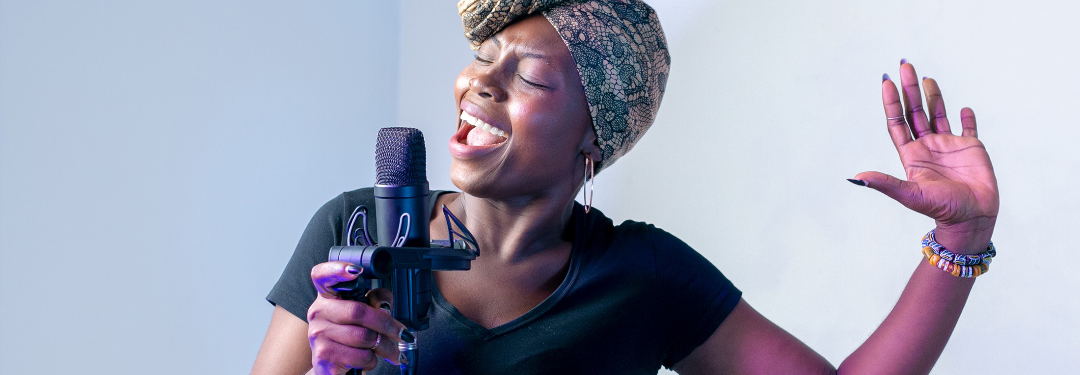 Learn how to create full-bodied vocal harmonies on your recordings with this tutorial.