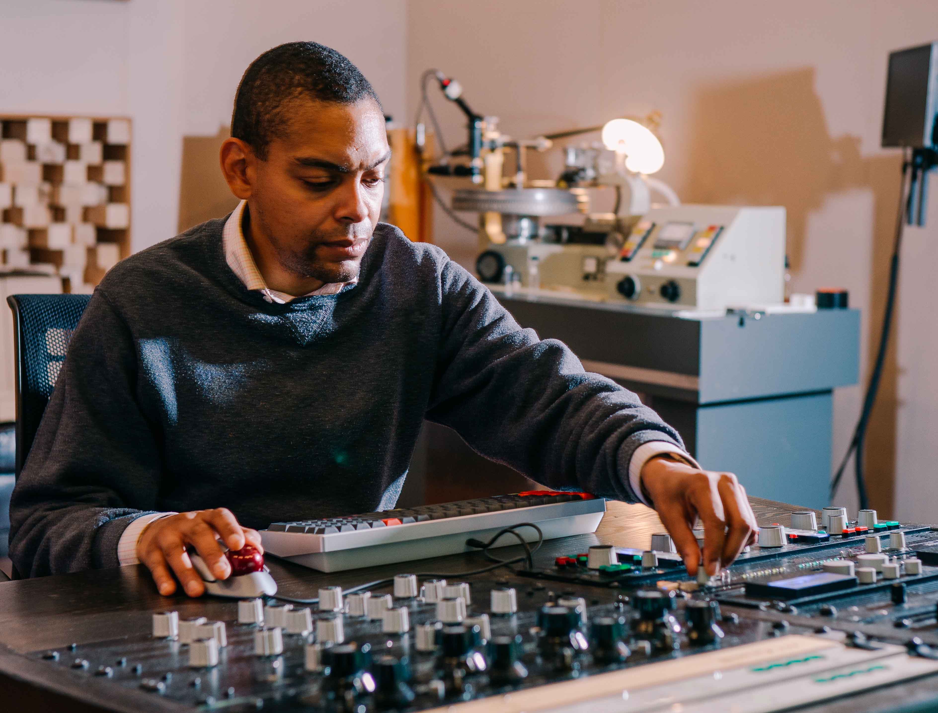 How to Become a Mastering Engineer